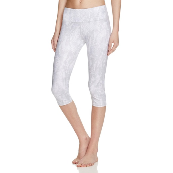 ALO Yoga Pants - Alo White Python Airbrush Capri Leggings Small